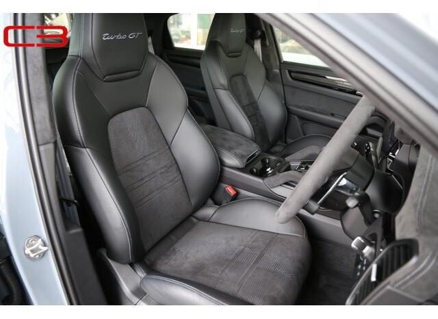 
								PORSCHE CAYENNE FOR SALE IN KENYA full									