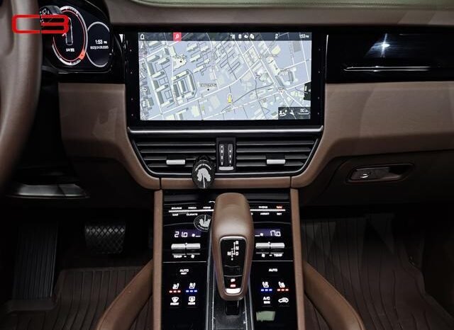 
								PORSCHE CAYENNE FOR SALE IN KENYA full									
