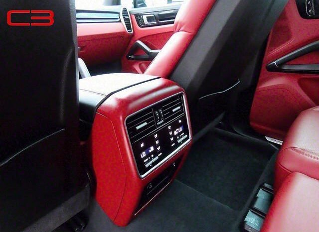 
								PORSCHE CAYENNE FOR SALE IN KENYA full									