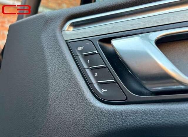 
								PORSCHE MACAN FOR SALE IN KENYA full									