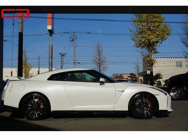 
								NISSAN GT-R FOR SALE IN KENYA full									