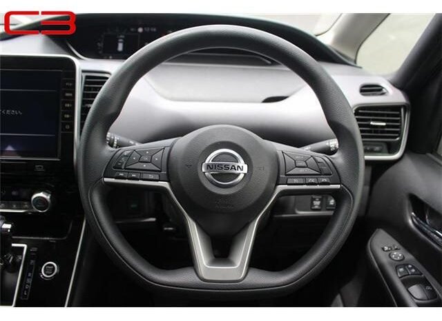 
								NISSAN SERENA FOR SALE IN KENYA full									