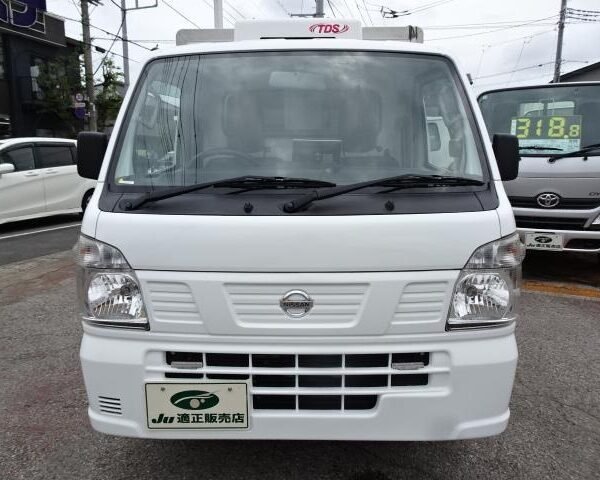 2020 NISSAN NT100CLIPPER TRUCK FOR SALE FROM JAPAN