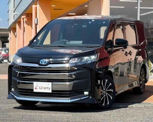 2022 TOYOTA NOAH FOR SALE FROM JAPAN