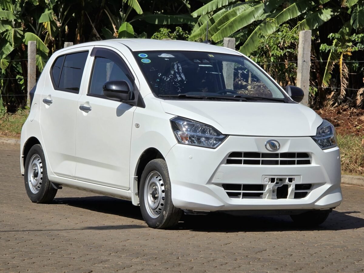 2020 DAIHATSU MIRA FOR SALE FROM JAPAN - Image 8