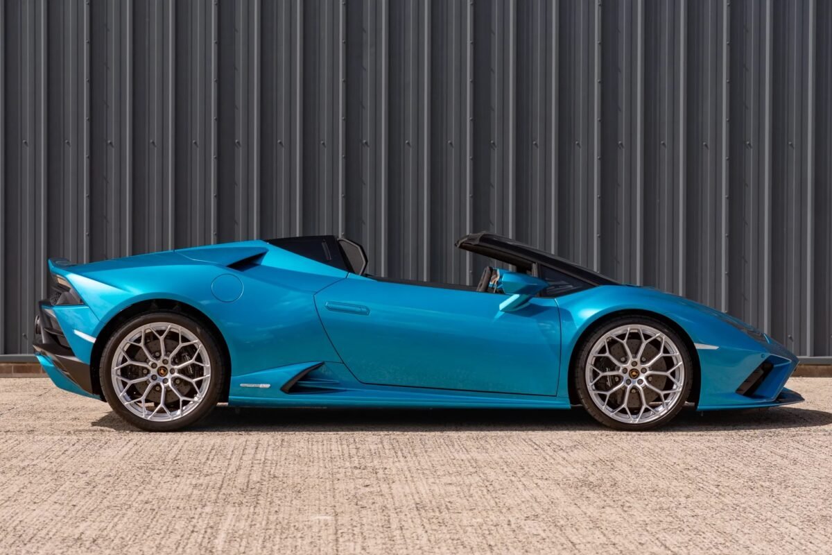 2023 LAMBORGHINI HURACAN FOR SALE FROM JAPAN - Image 4