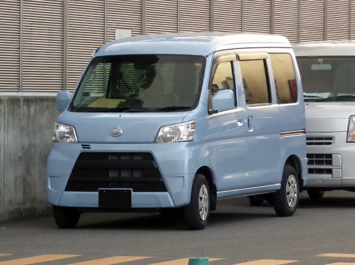 2022 DAIHATSU HIJET CARGO FOR SALE FROM JAPAN - Image 4