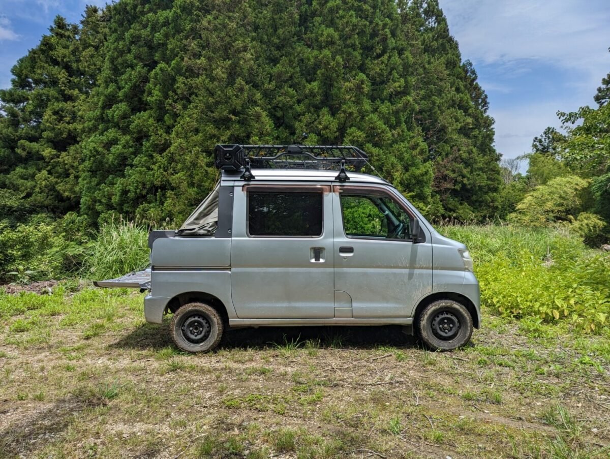 2020 DAIHATSU HIJET CARGO FOR SALE FROM JAPAN - Image 3