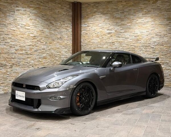 2025 NISSAN GT-R FOR SALE FROM JAPAN